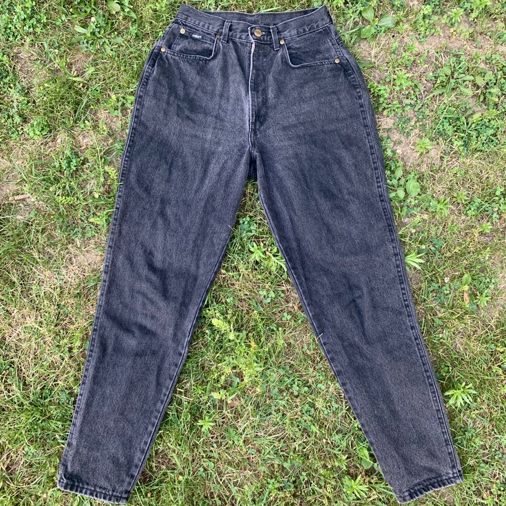 Vintage chic black high waisted jeans